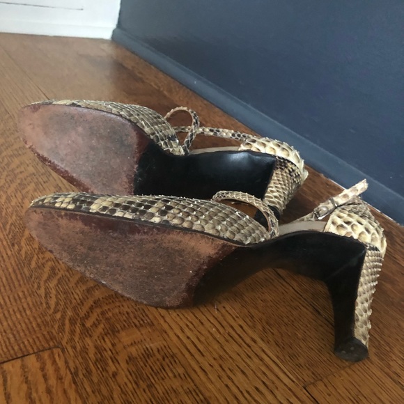 Snakeskin heels - Picture 4 of 5